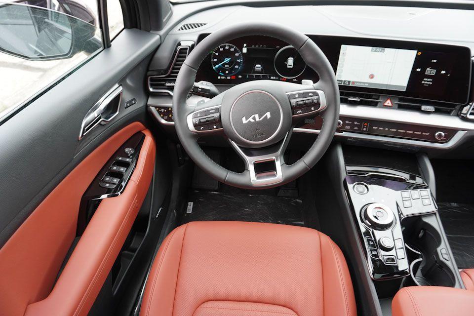 new 2025 Kia Sportage Hybrid car, priced at $36,065