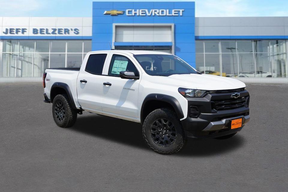 new 2025 Chevrolet Colorado car, priced at $39,915