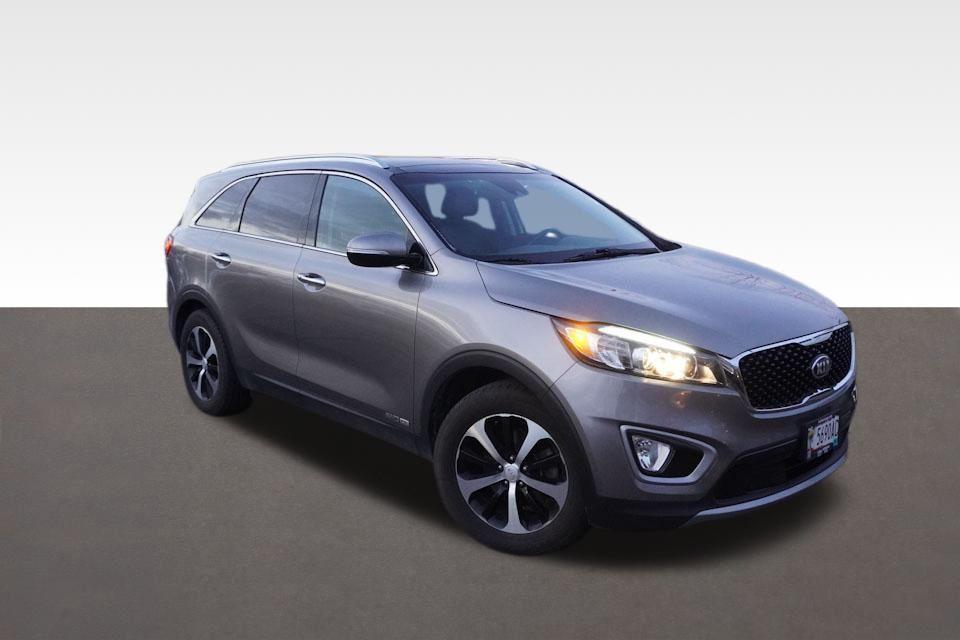 used 2018 Kia Sorento car, priced at $15,334