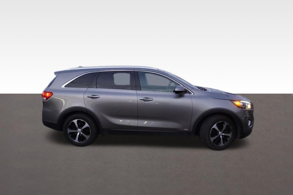 used 2018 Kia Sorento car, priced at $15,334