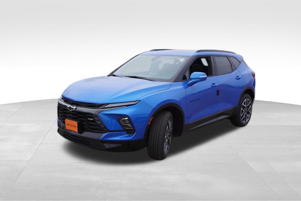 new 2025 Chevrolet Blazer car, priced at $46,015