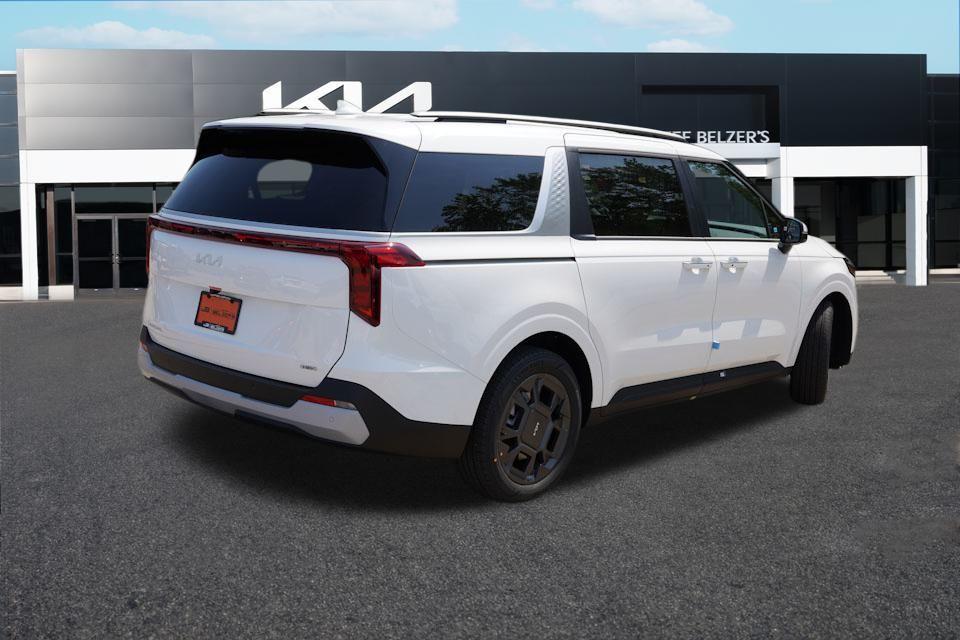 new 2026 Kia Carnival Hybrid car, priced at $42,680