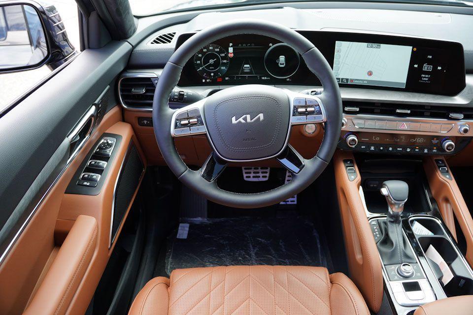 new 2025 Kia Telluride car, priced at $49,636