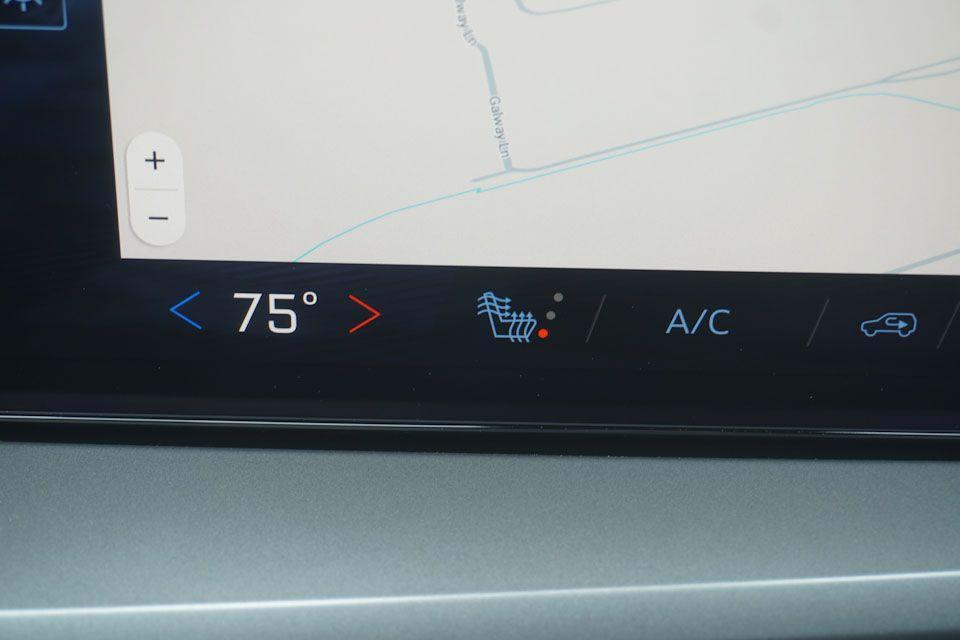 new 2025 Chevrolet Traverse car, priced at $41,295