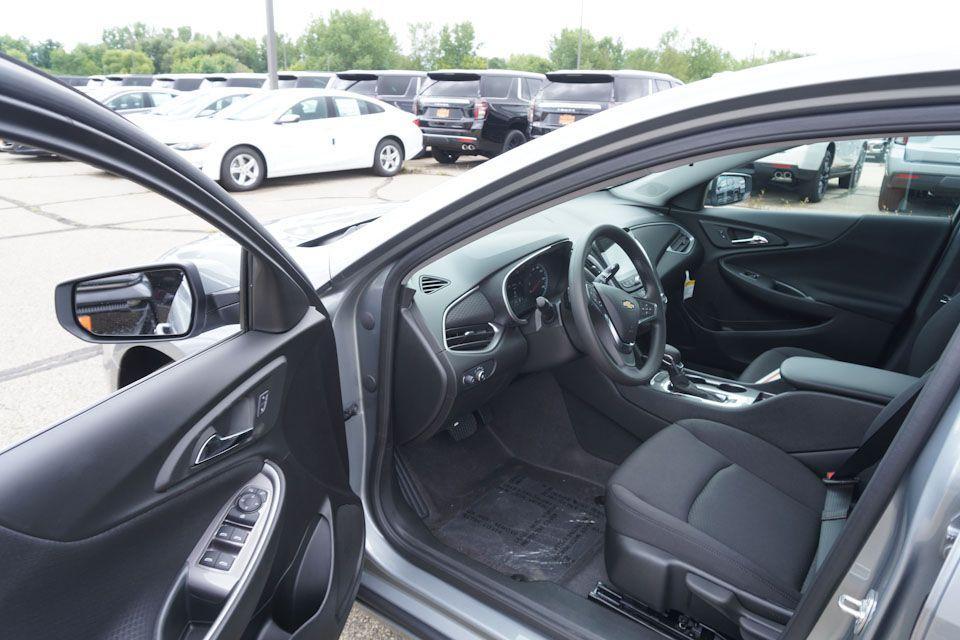 new 2025 Chevrolet Malibu car, priced at $24,795