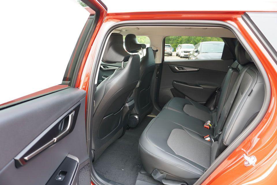 new 2025 Kia EV6 car, priced at $41,347