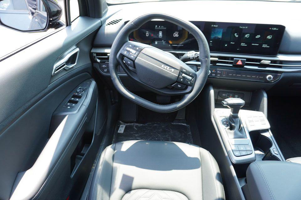 new 2026 Kia Sportage car, priced at $33,356