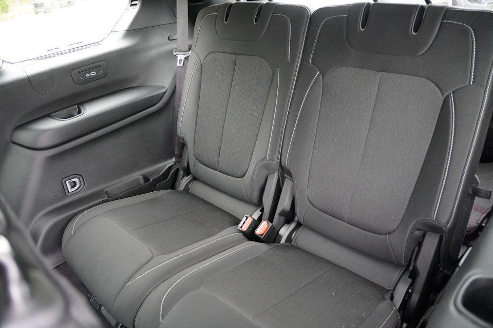 used 2025 Jeep Grand Cherokee L car, priced at $35,886
