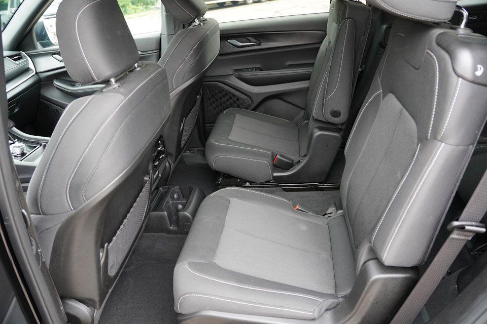 used 2025 Jeep Grand Cherokee L car, priced at $35,886