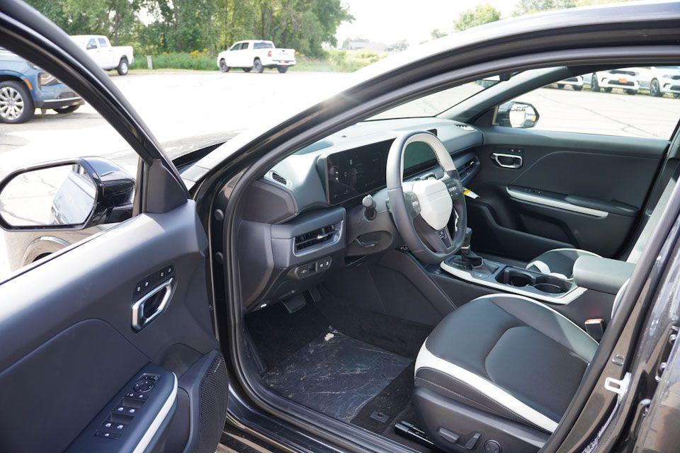 new 2025 Kia K4 car, priced at $24,709