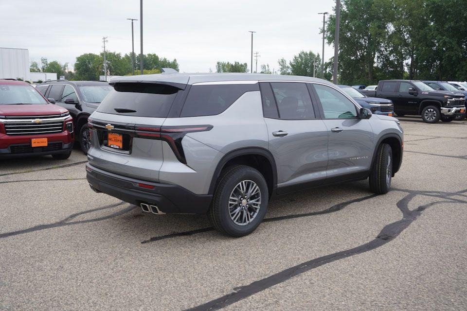 new 2024 Chevrolet Traverse car, priced at $35,895