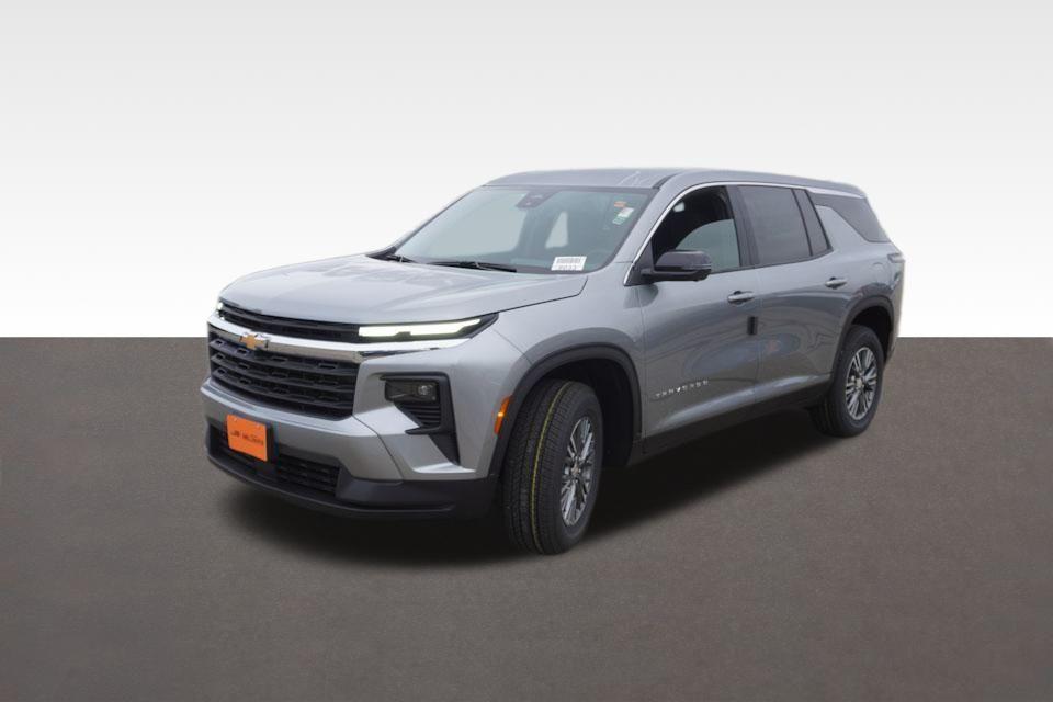 new 2024 Chevrolet Traverse car, priced at $34,900