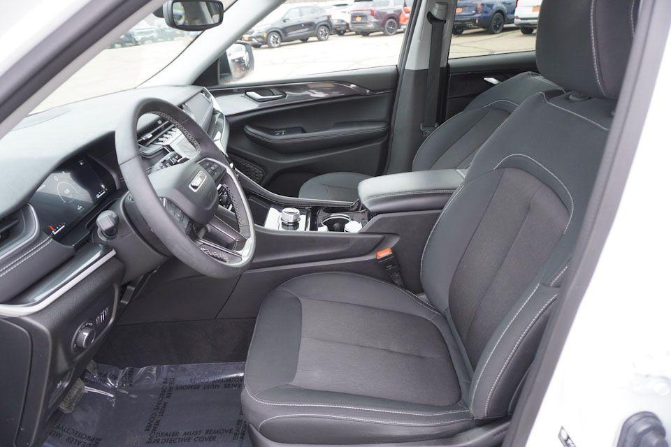 used 2023 Jeep Grand Cherokee car, priced at $33,852