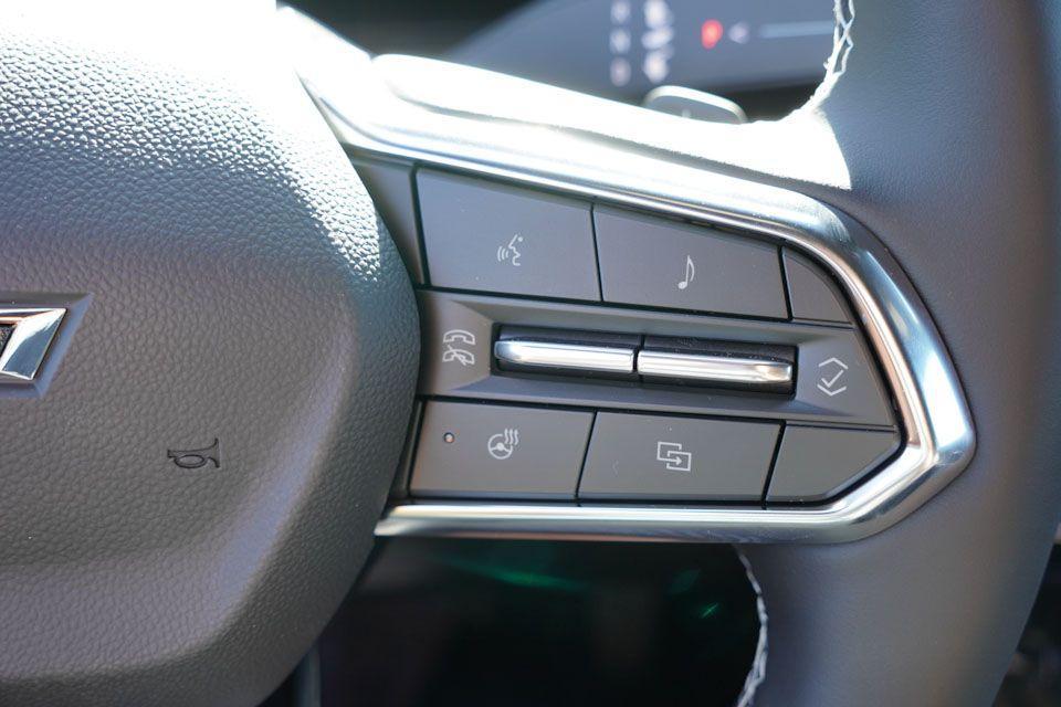 new 2026 Chevrolet Traverse car, priced at $49,661