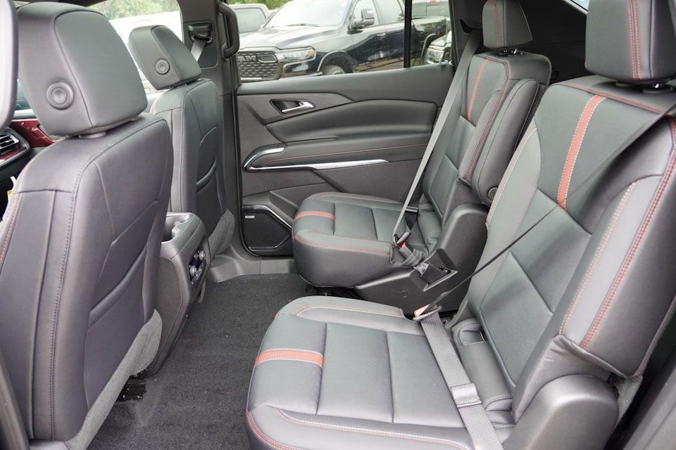 new 2026 Chevrolet Traverse car, priced at $58,020