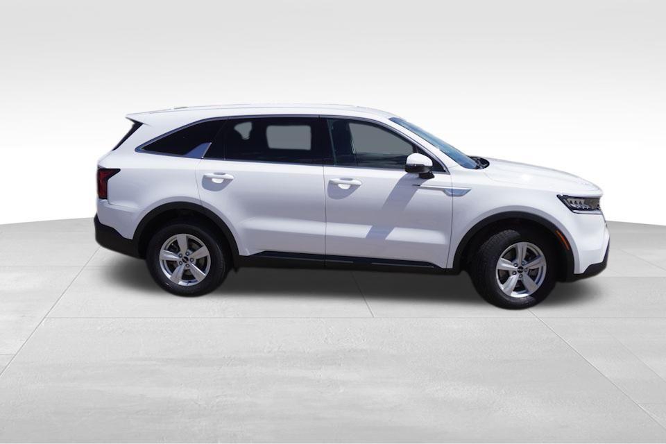 used 2023 Kia Sorento car, priced at $22,617