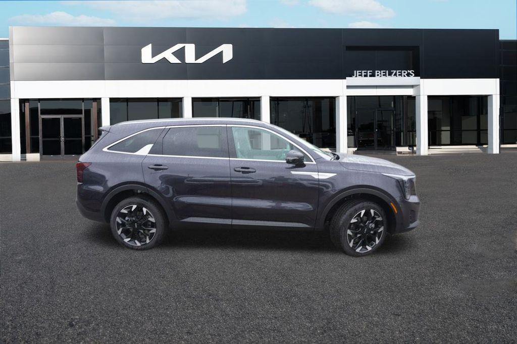 new 2025 Kia Sorento car, priced at $37,012