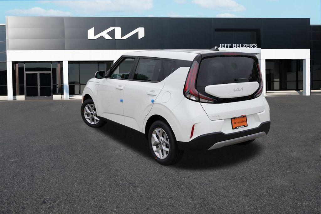 new 2025 Kia Soul car, priced at $20,036