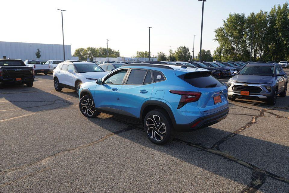 new 2025 Chevrolet Trax car, priced at $25,000