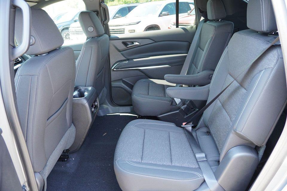 new 2026 Chevrolet Traverse car, priced at $43,841