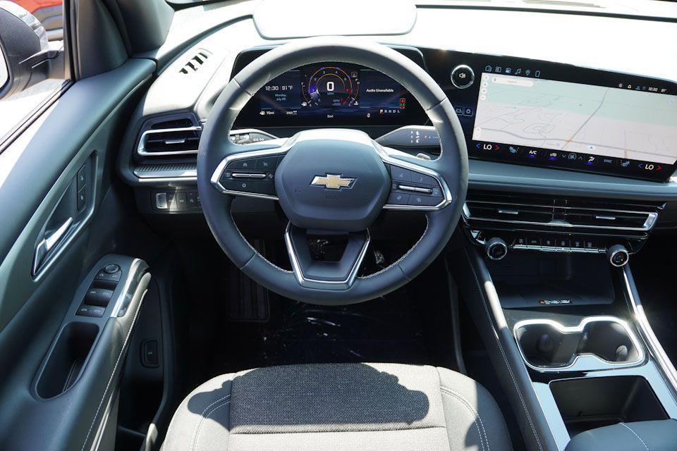 new 2026 Chevrolet Traverse car, priced at $43,841