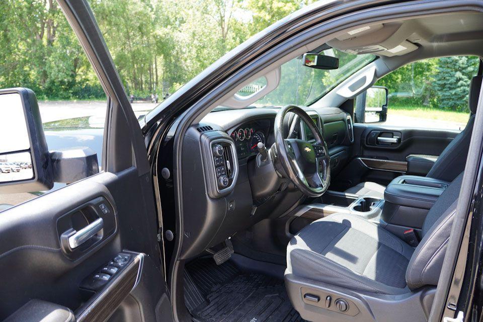 used 2021 Chevrolet Silverado 2500 car, priced at $40,642
