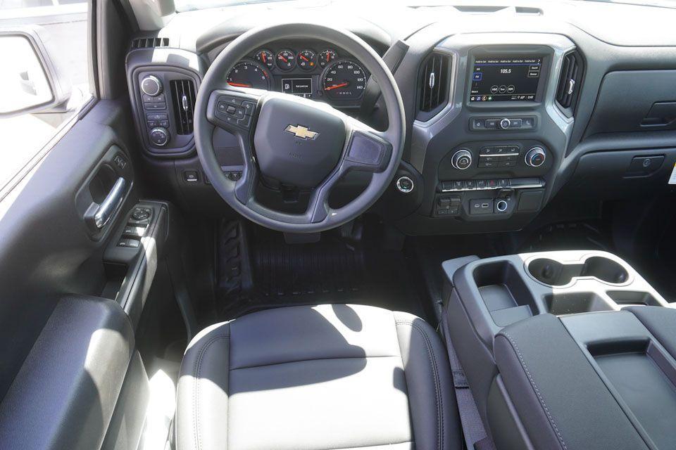 new 2025 Chevrolet Silverado 3500 car, priced at $60,955