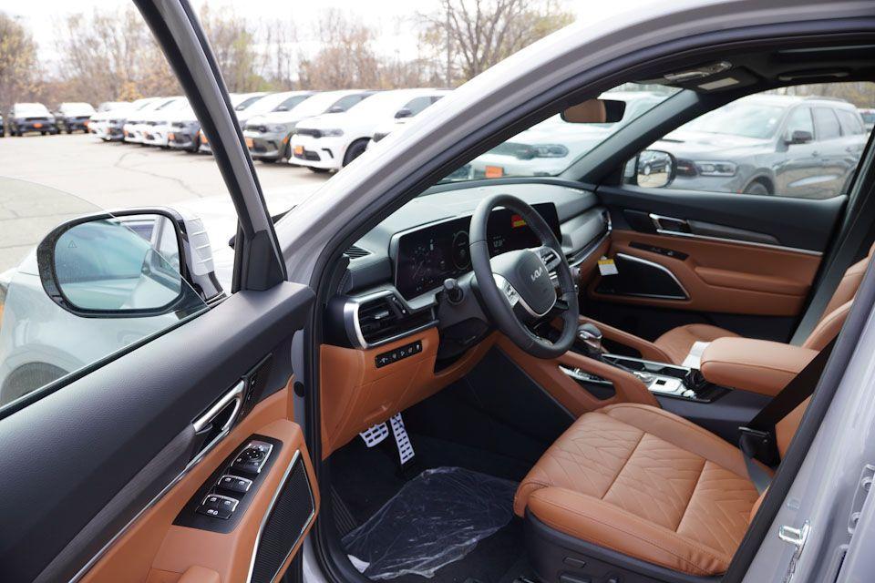new 2025 Kia Telluride car, priced at $46,944