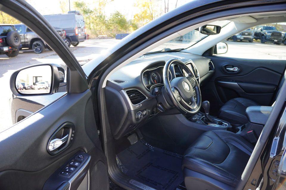 used 2021 Jeep Cherokee car, priced at $19,744