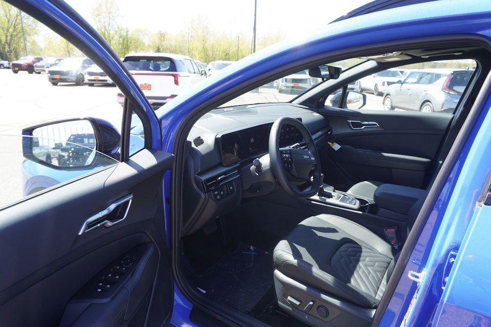 new 2026 Kia Sportage car, priced at $33,591