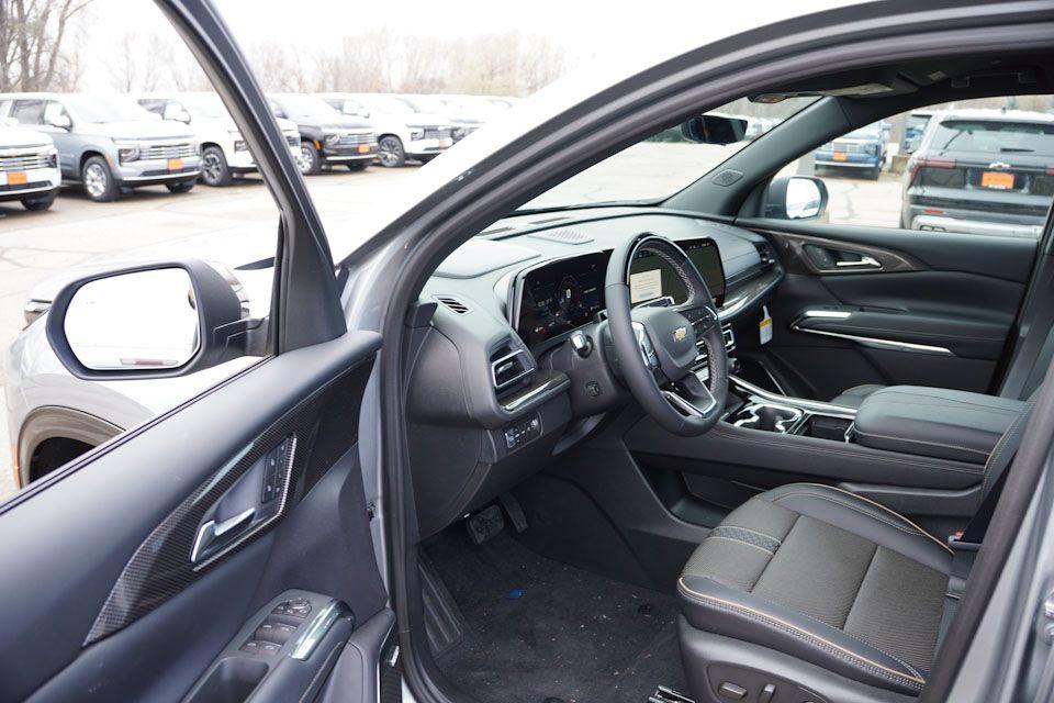 new 2026 Chevrolet Traverse car, priced at $56,368