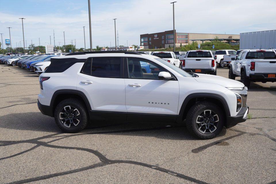 new 2025 Chevrolet Equinox car, priced at $35,225