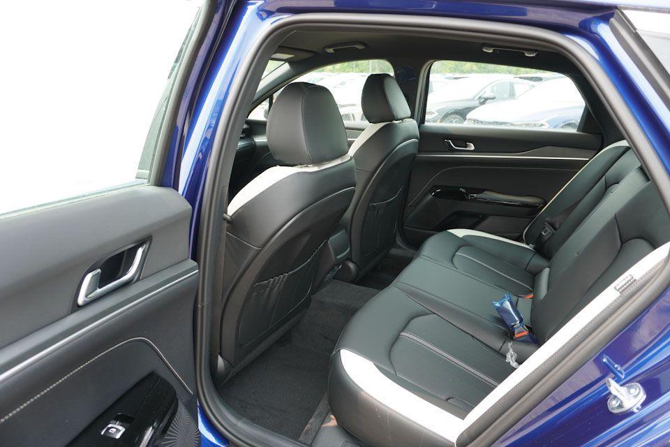 new 2025 Kia K5 car, priced at $27,812