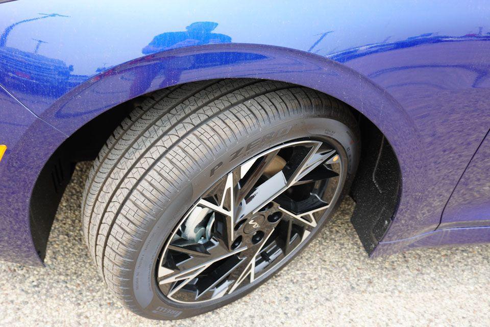 new 2025 Kia K5 car, priced at $27,812