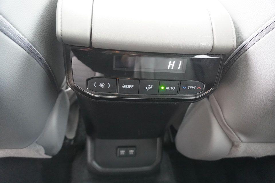 used 2021 Toyota Highlander car, priced at $29,869