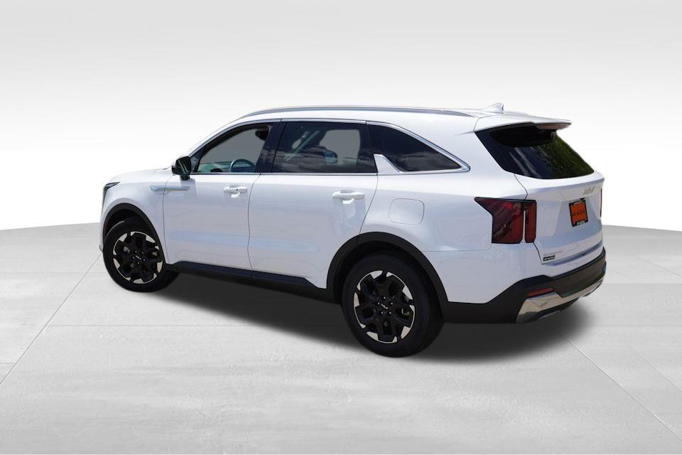 used 2024 Kia Sorento car, priced at $31,542