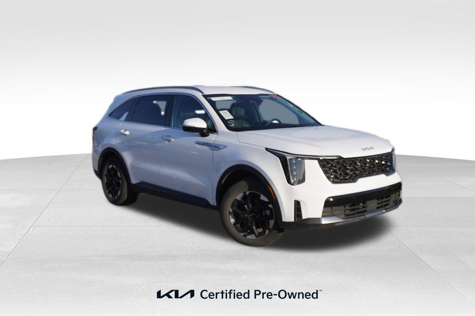 used 2024 Kia Sorento car, priced at $31,948