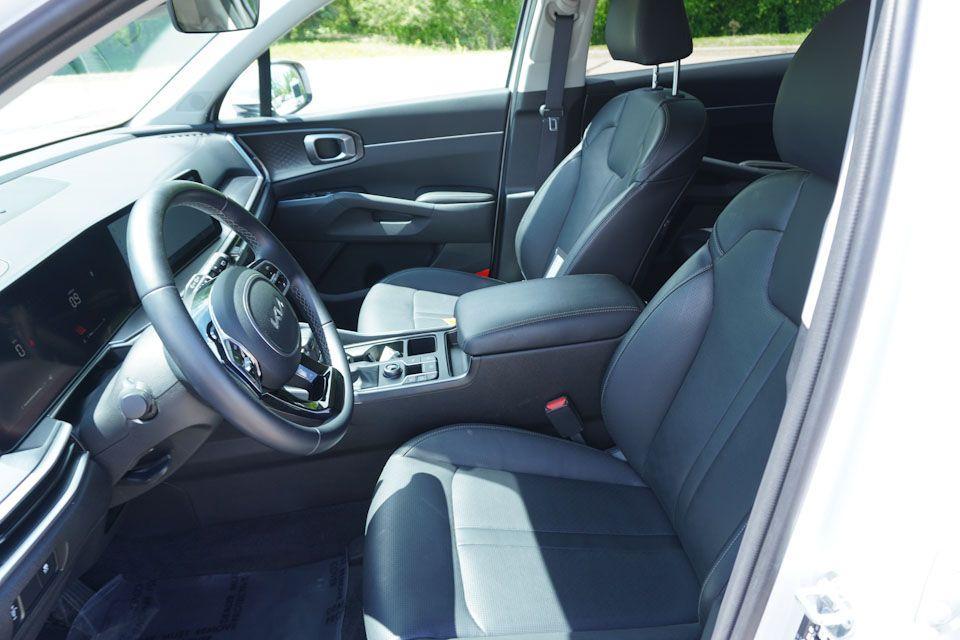 used 2024 Kia Sorento car, priced at $31,542