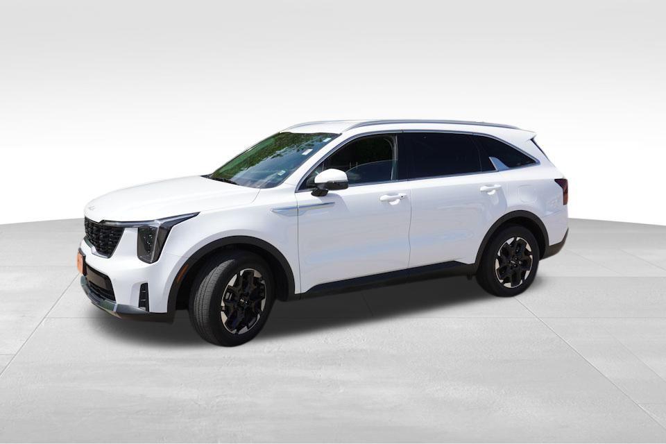 used 2024 Kia Sorento car, priced at $31,542