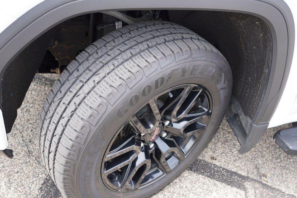 used 2021 GMC Sierra 1500 car, priced at $28,987