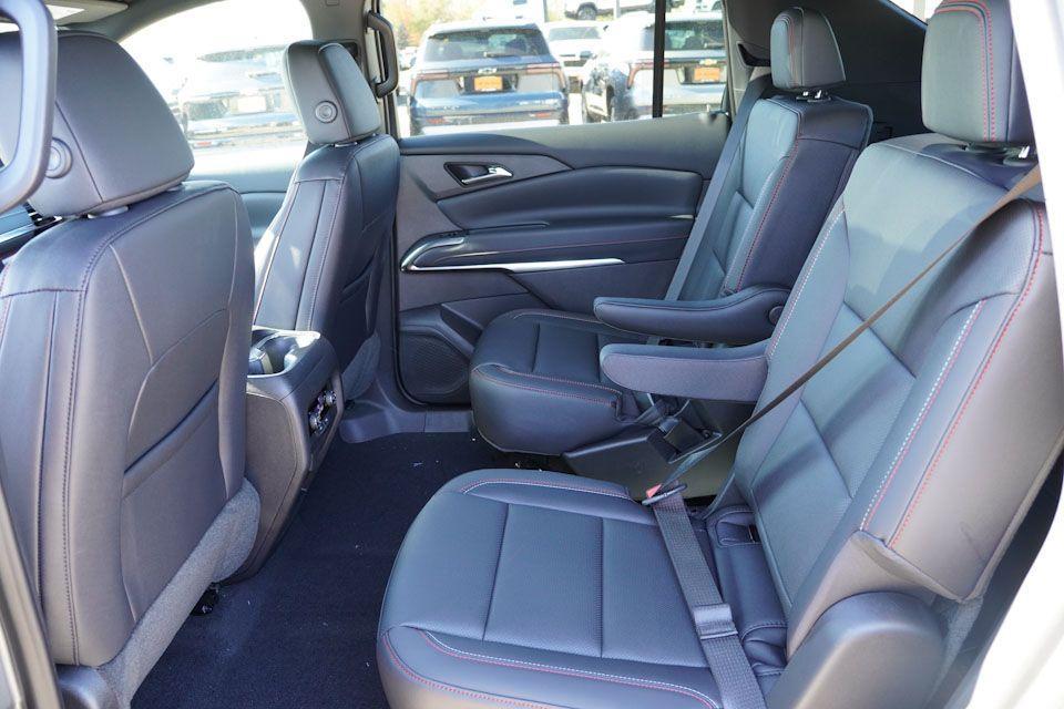 new 2026 Chevrolet Traverse car, priced at $49,661