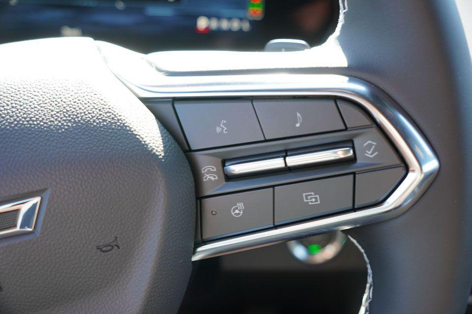 new 2026 Chevrolet Traverse car, priced at $49,661