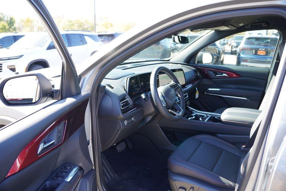 new 2026 Chevrolet Traverse car, priced at $49,661