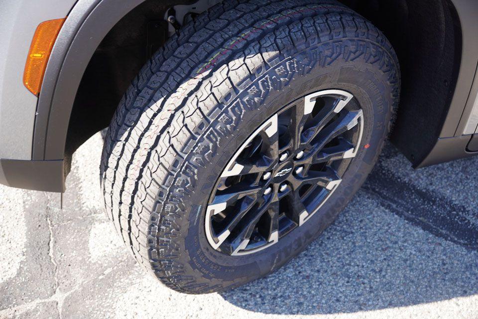 new 2026 Chevrolet Traverse car, priced at $49,661