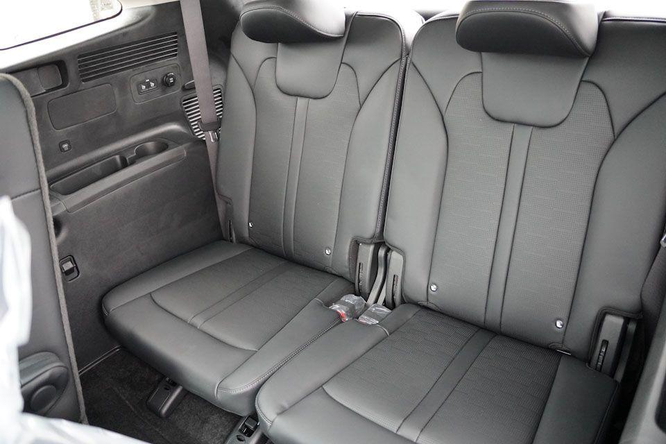 new 2025 Kia Sorento Hybrid car, priced at $37,543
