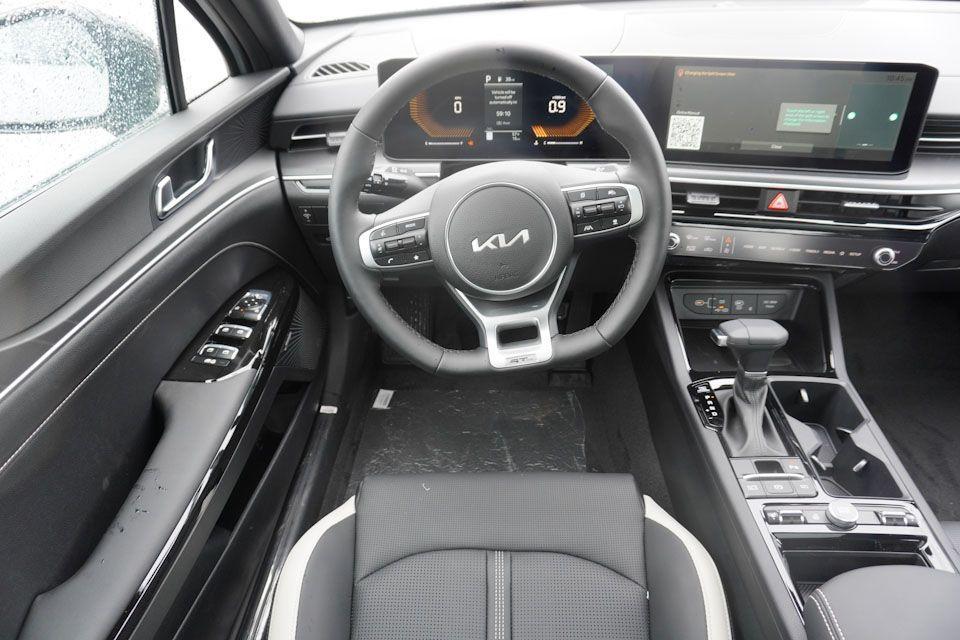 new 2025 Kia K5 car, priced at $30,161