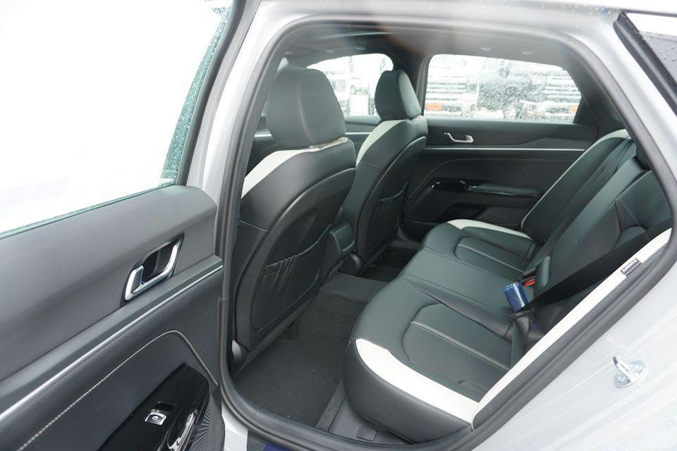 new 2025 Kia K5 car, priced at $30,161