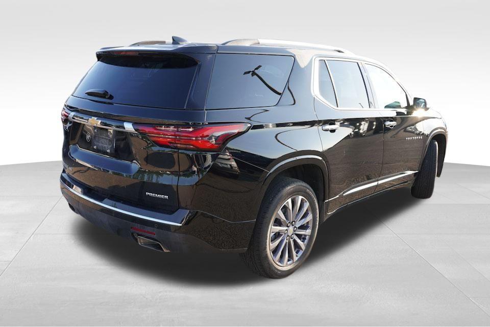 used 2022 Chevrolet Traverse car, priced at $34,927