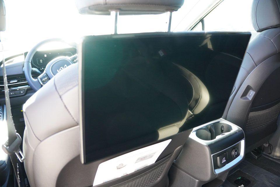 new 2026 Kia Carnival car, priced at $50,757