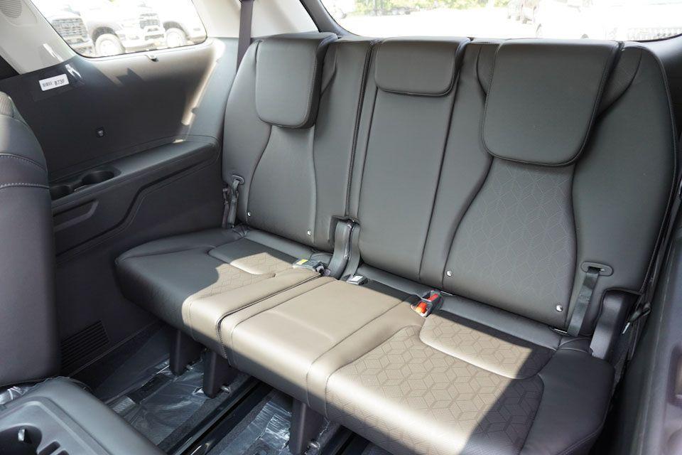 new 2026 Kia Carnival car, priced at $45,037